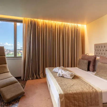 Neya Hotel 4*