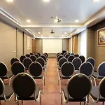 Neya Лиссабон