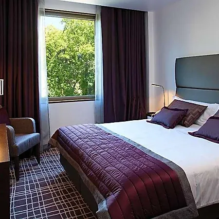 Neya Hotel 4*