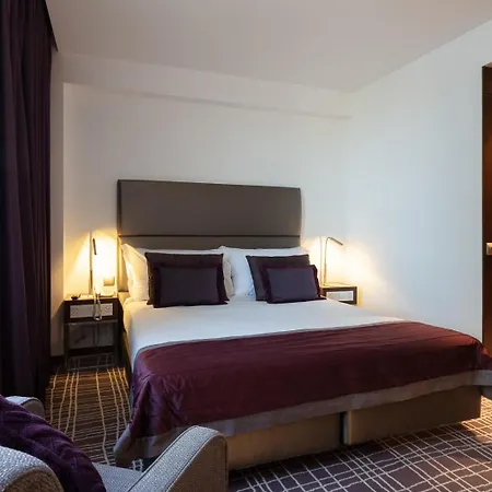 Otel Neya 4*