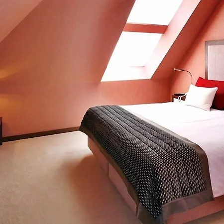 Neya Otel 4*
